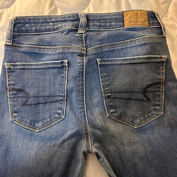 American Eagle Jeans Size 2 Regular Stretch Inseam 25 inches Hi-Rise Jegging - Picture 3 of 13